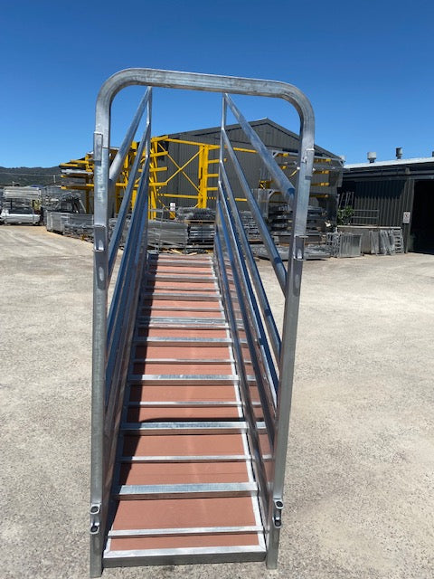 3.5m Load Ramp with Composite Floor – Steel Save