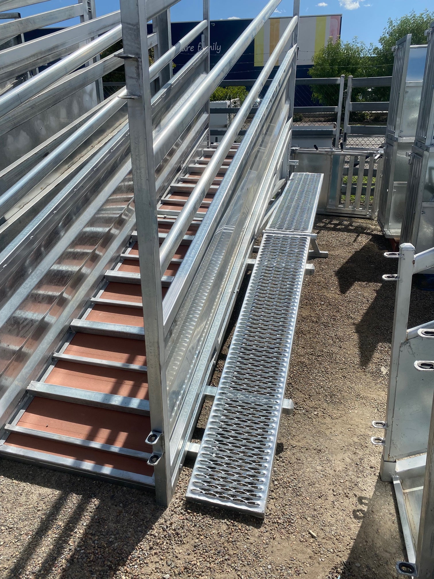 3.5m Load Ramp with Composite Floor – Steel Save