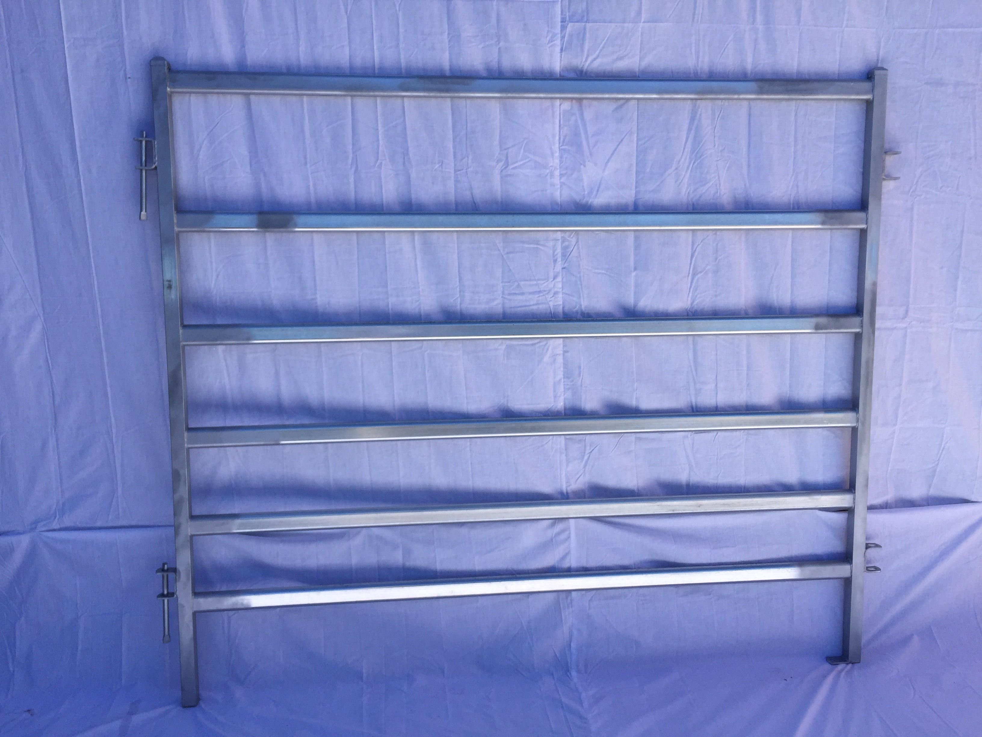 Horse Round Yard 60x30